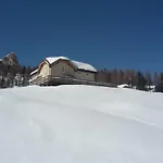 Malga Giau Гостевой дом Сан-Вито-ди-Кадоре